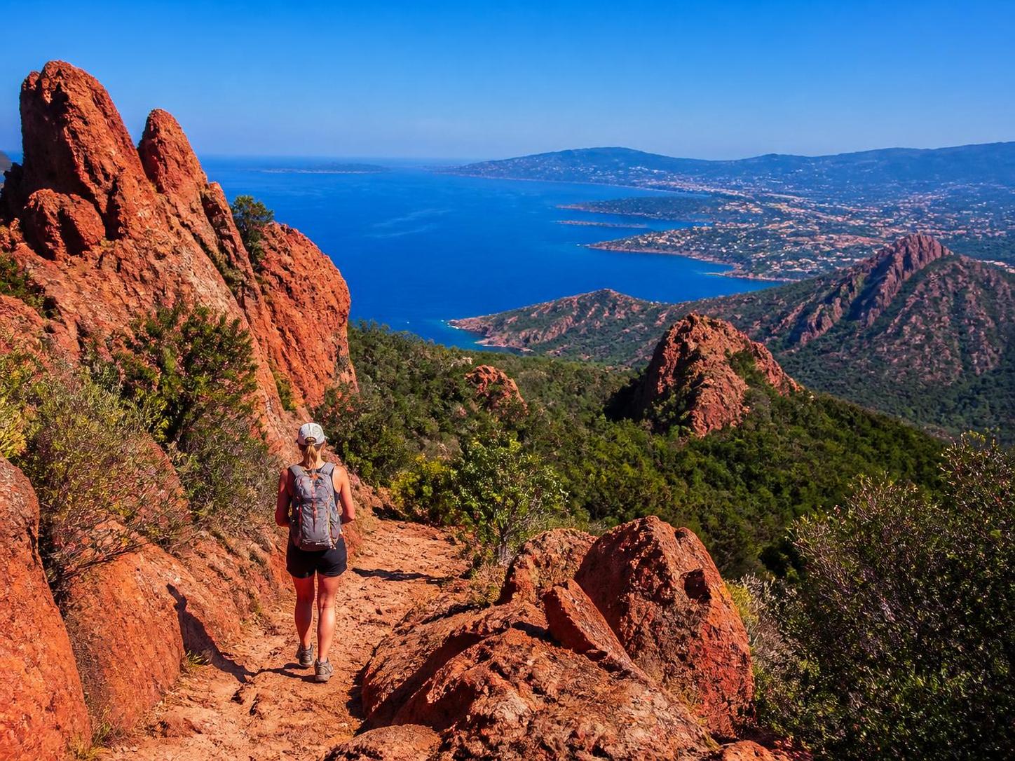 découvrez les meilleurs sentiers de randonnée dans l'estérel pour une escapade nature inoubliable, entre paysages côtiers et massifs rouges.