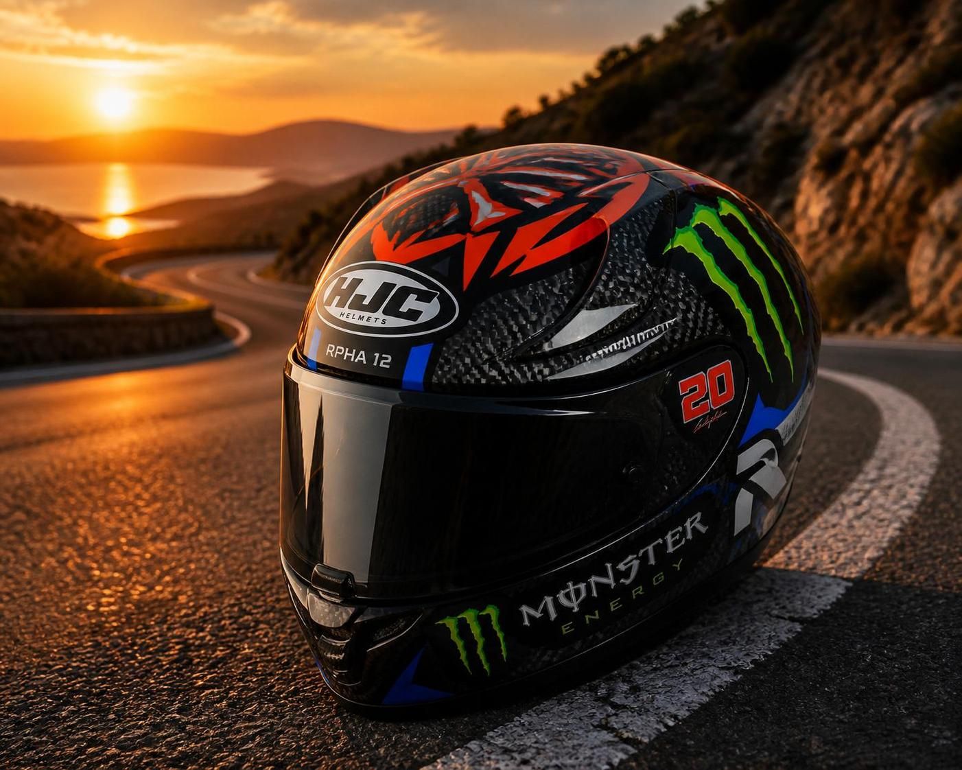 découvrez le hjc rpha 12 quartararo, le casque emblématique des pilotes de motogp, désormais accessible à tous les passionnés pour une expérience de course authentique et sécurisée.