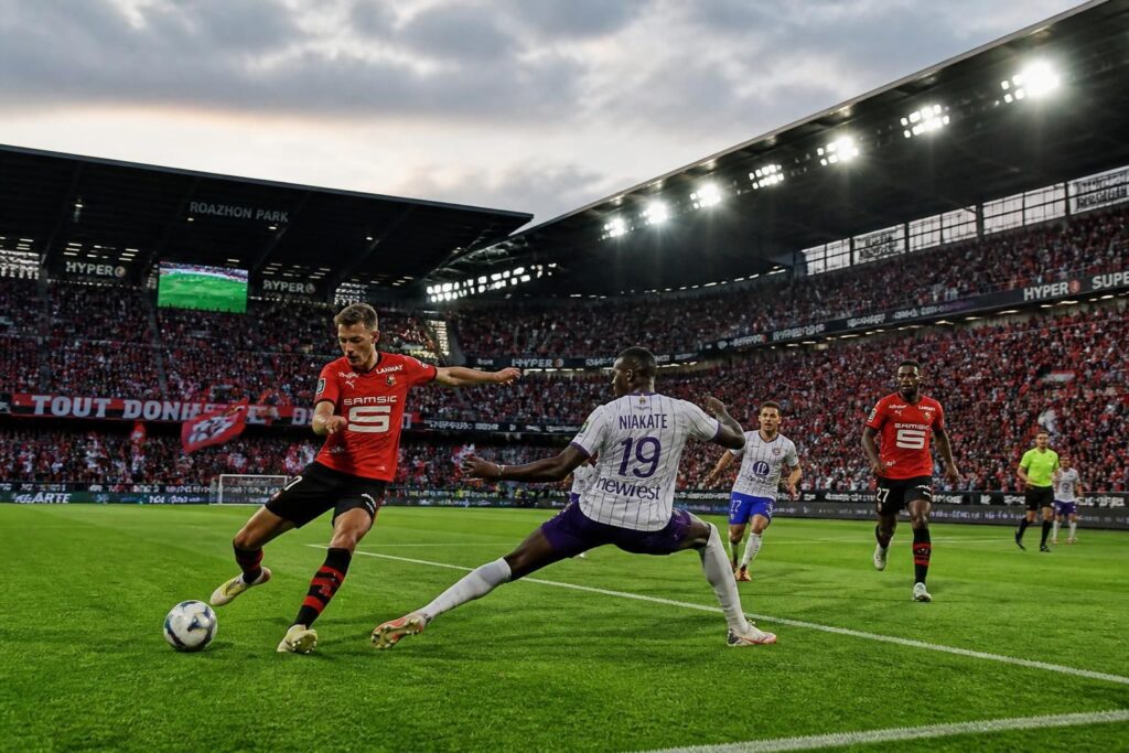 découvrez les stratégies du stade rennais football club pour dominer la ligue 1 dans leurs prochains matchs. analyse tactique, joueurs clés et ambitions du club breton.