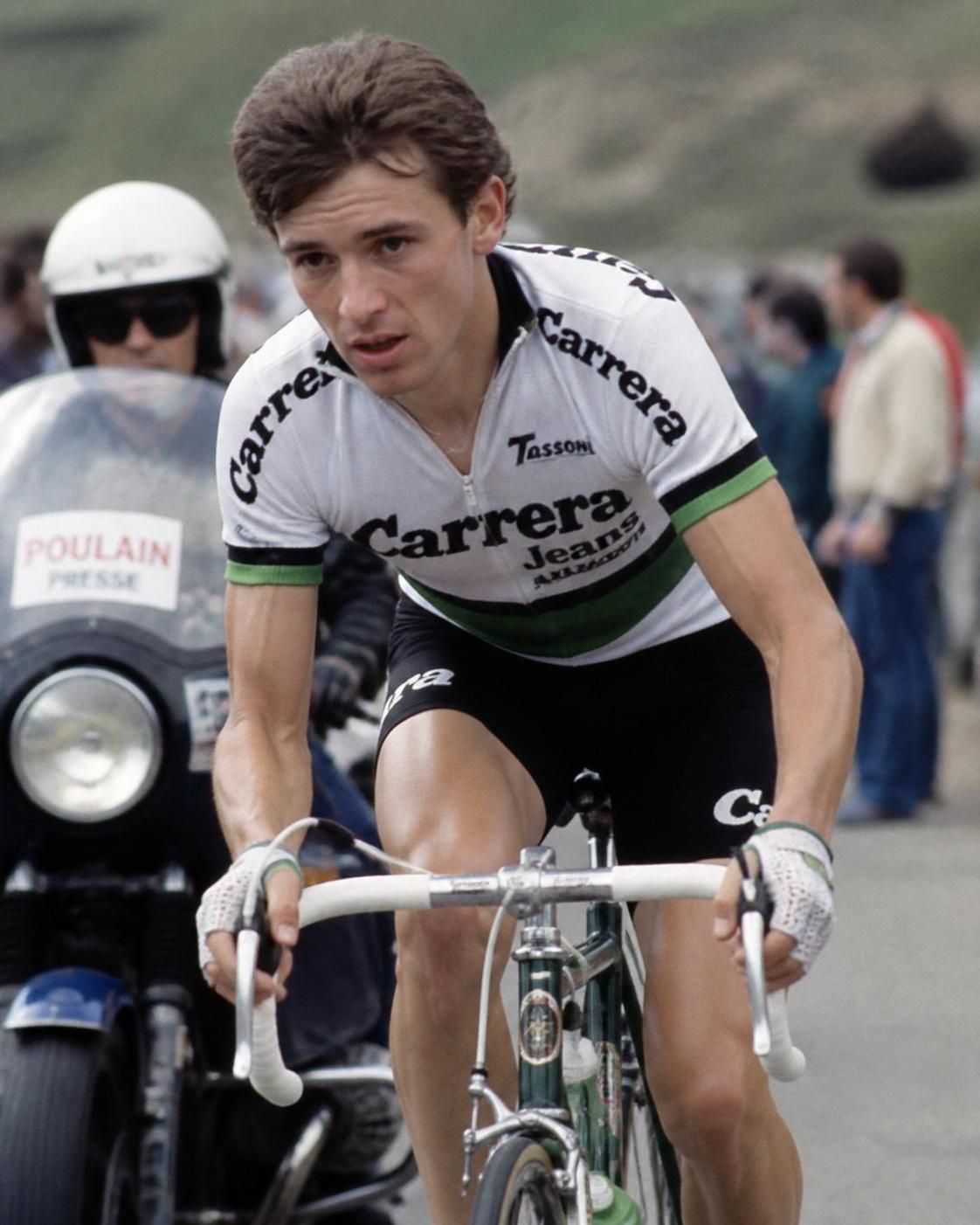 découvrez la carrière exceptionnelle de stephen roche, champion cycliste hors normes, et revivez ses exploits majeurs dans le monde du cyclisme.